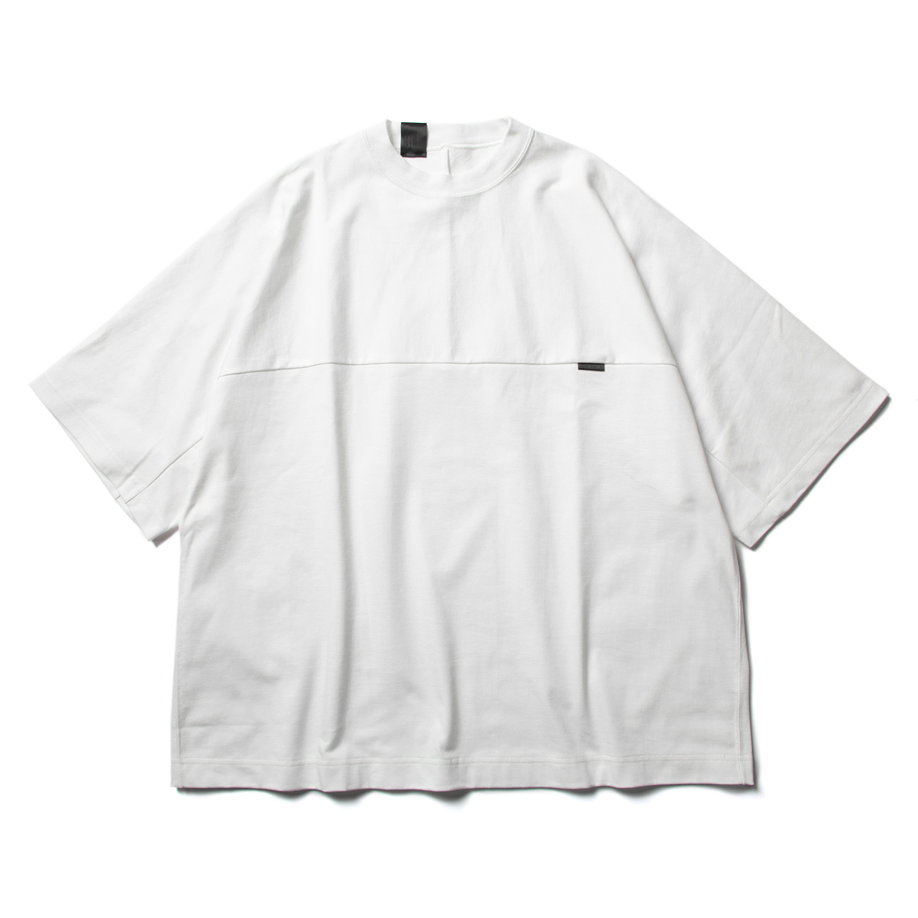 2202-CS06-022-peg T-SHIRT - White