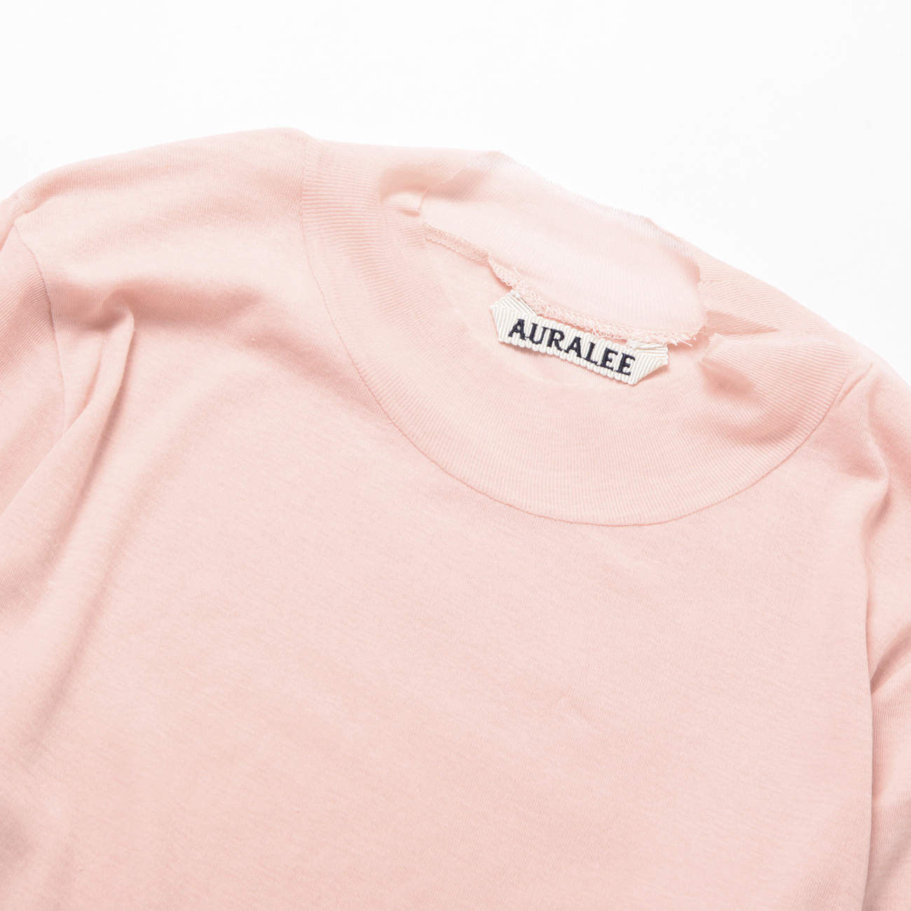 最高の素材で最高の着心地を。AURALEE / オーラリーのTシャツの