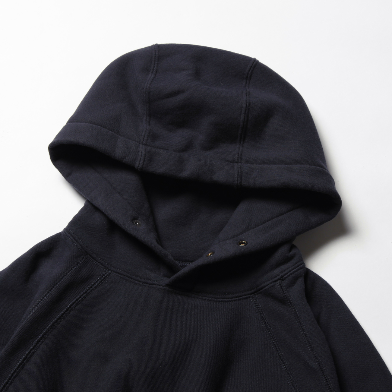 ENGINEERED GARMENTS / エンジニアドガーメンツ | Raglan Hoodie 