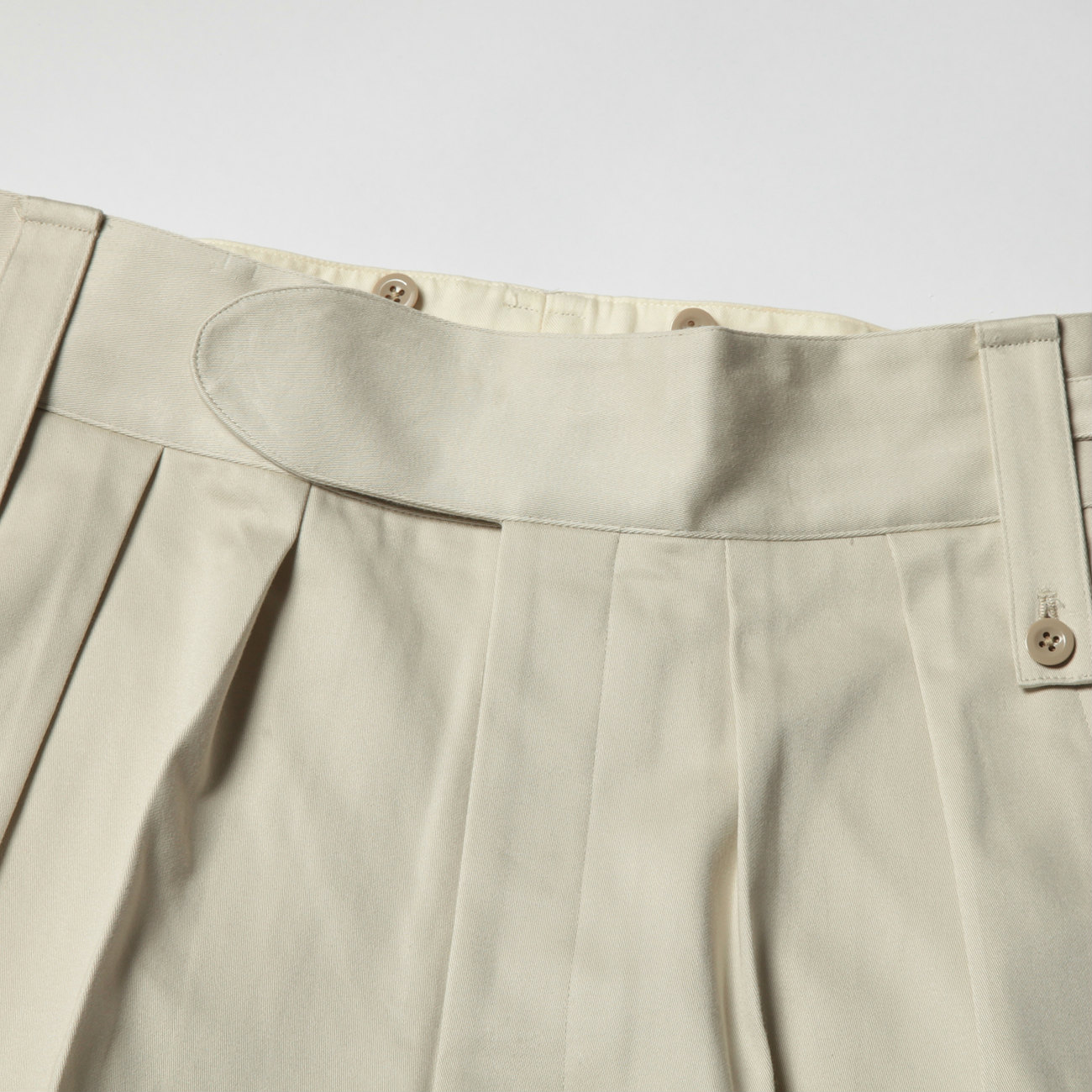 パンツ NEAT CONE CANVAS BELTLESS IVORY NEAT｜CONE CANVAS｜BELTLESS - IVORY｜PRODUCT｜Continuer Inc