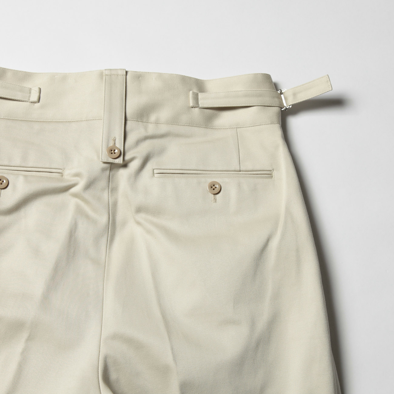 NEAT / ニート | Cotton Satin / Beltless - Ivory | 通販