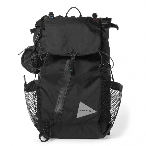 and wander / アンドワンダー | X-Pac 30L backpack - Black | 通販