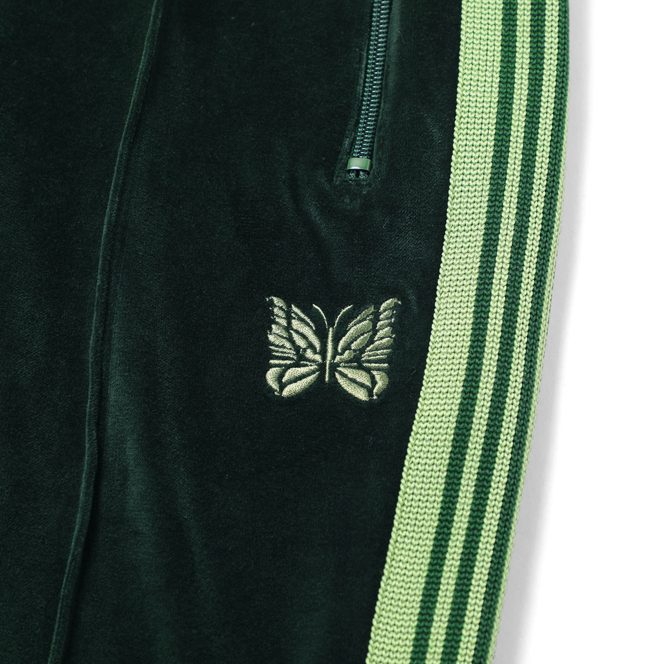 Needles / Narrow Track Pant サイドラインとブランドロゴ