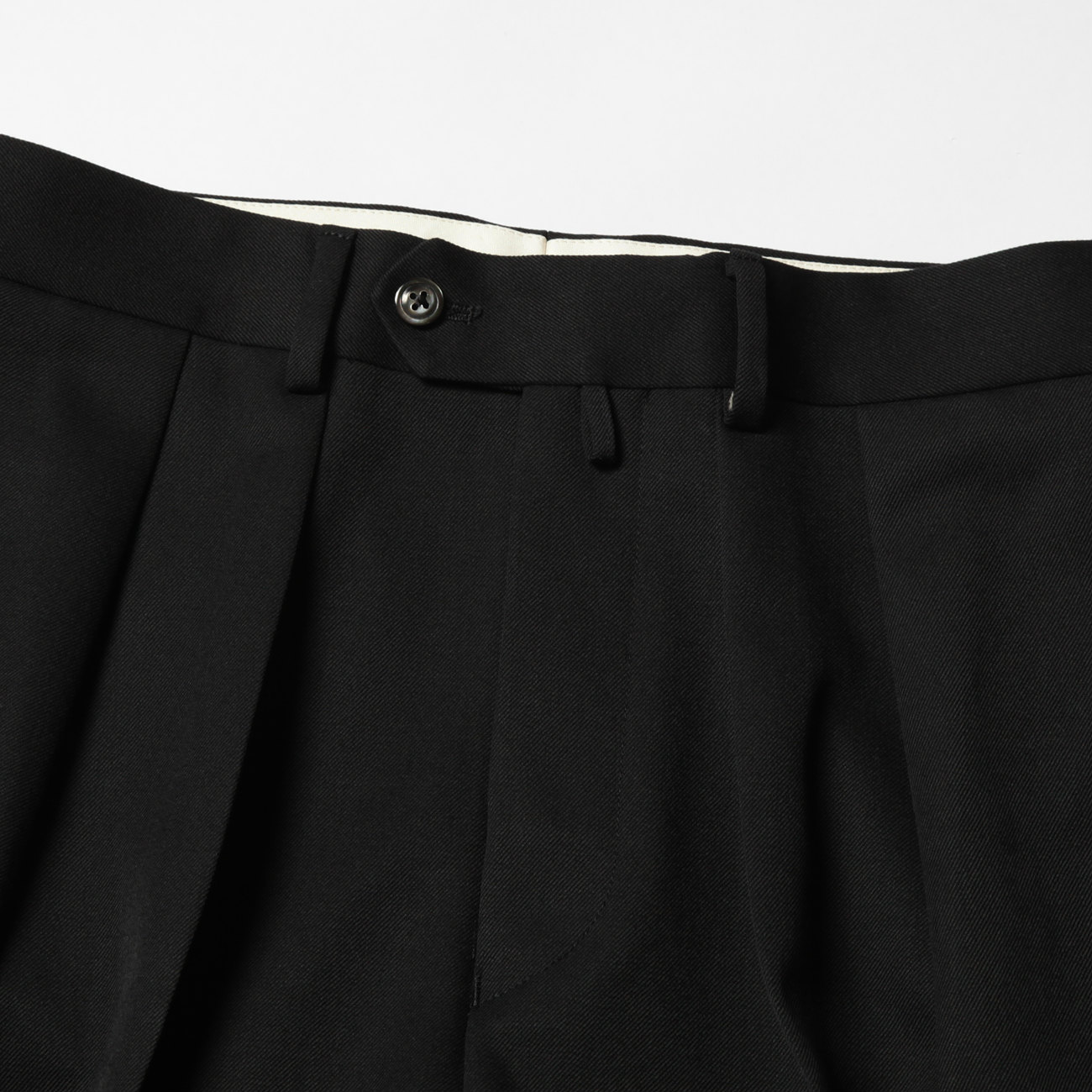 Wool Gabardine / Standard - Black