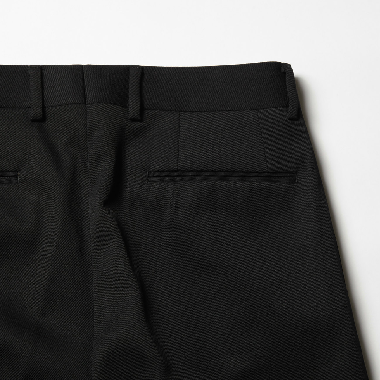 Wool Gabardine / Standard - Black