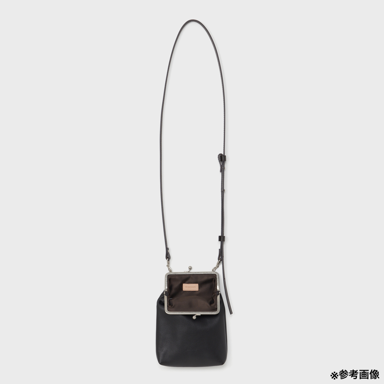 Hender Scheme / エンダースキーマ | cow snap pochette - Black