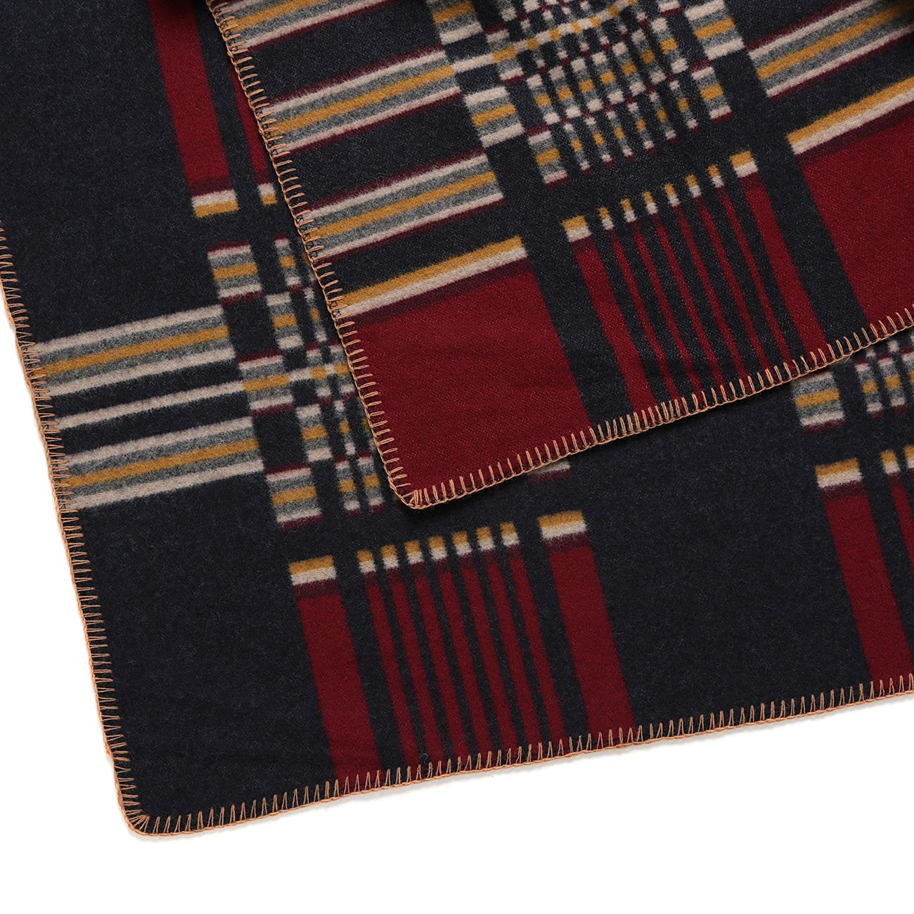 RESEARCH | Horse Blanket Research 070 - Jacquard - Navy × Red