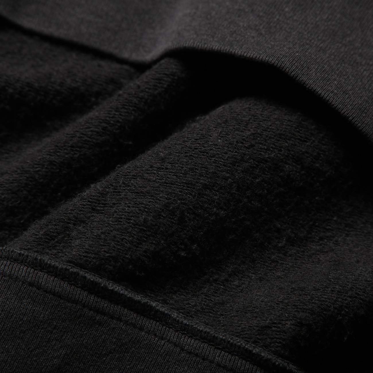 comoli インレイ起毛クルー 黒 COMOLI / コモリ | インレイ起毛 長袖クルー - Charcoal | 通販