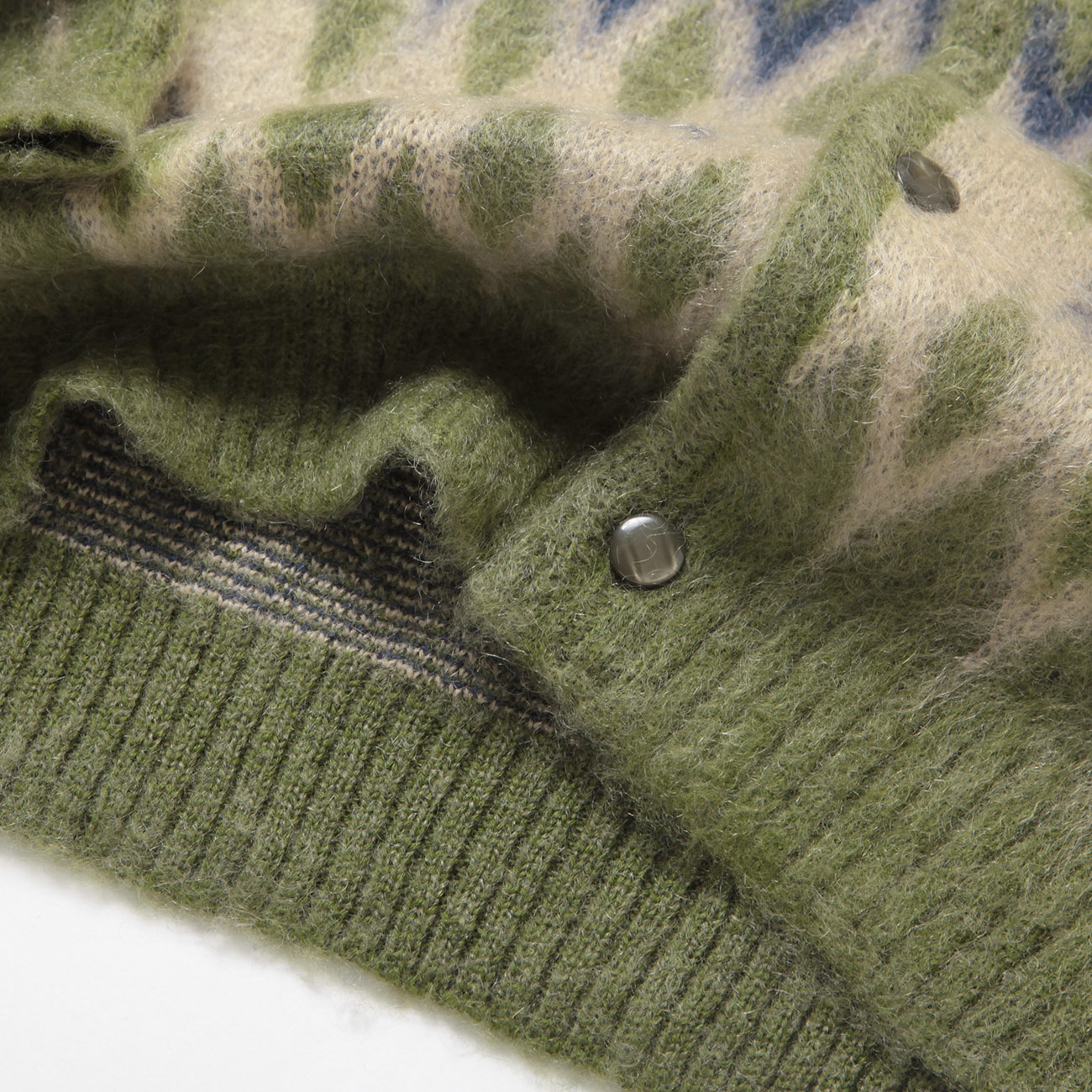 NEPENTHES ニードルス　モヘアカーディガン オリーブ NEEDLES〉 MOHAIR CARDIGAN2024年秋冬モデルが待望のリリース