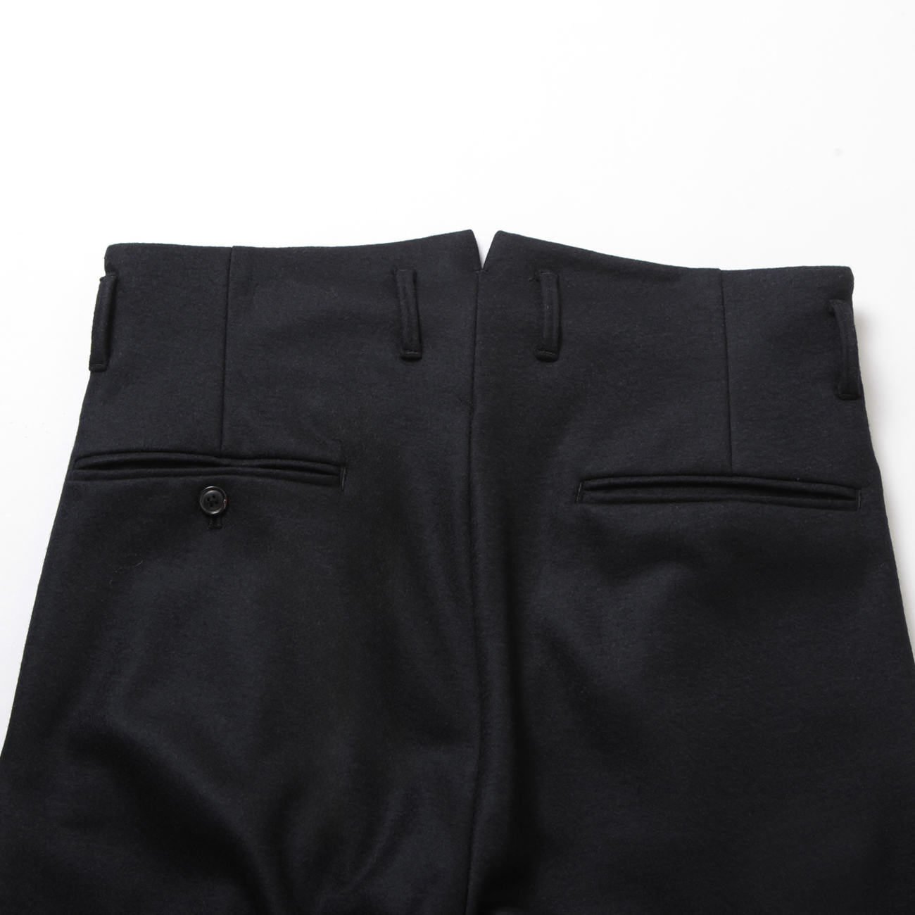 URU / ウル | WOOL PONCH - 1 TUCK PANTS - Navy | 通販 - 正規取扱店