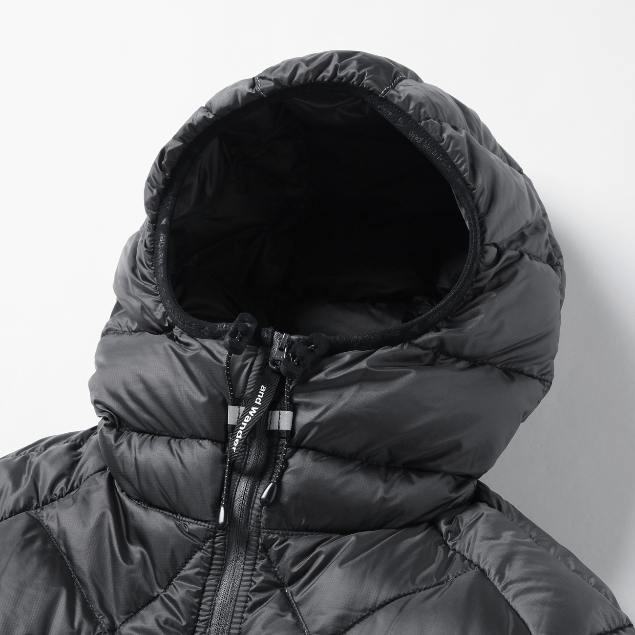 and wander / アンドワンダー | diamond stitch down jacket