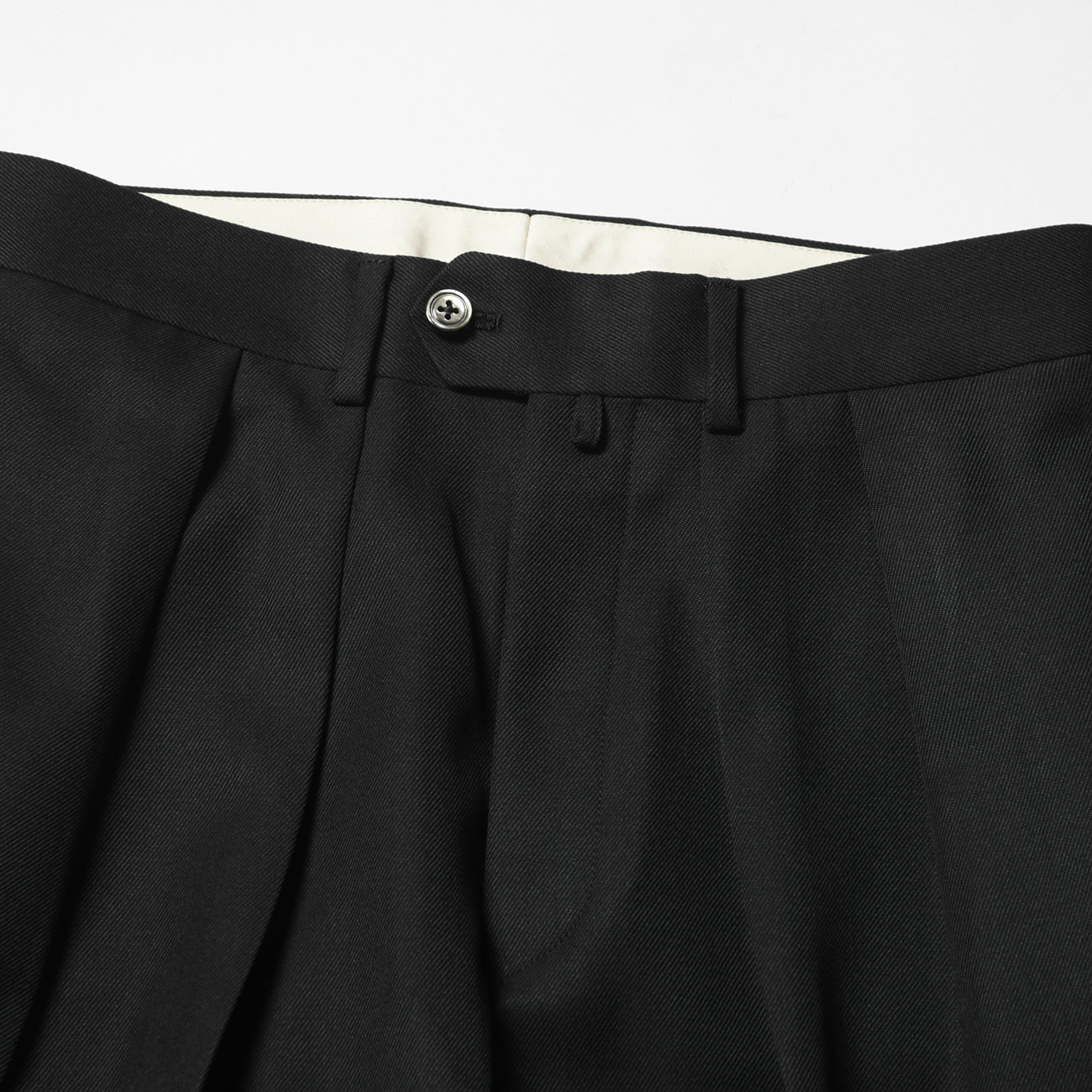 NEAT / ニート | T/W Serge / Tapered - Black | 通販 - 正規取扱店