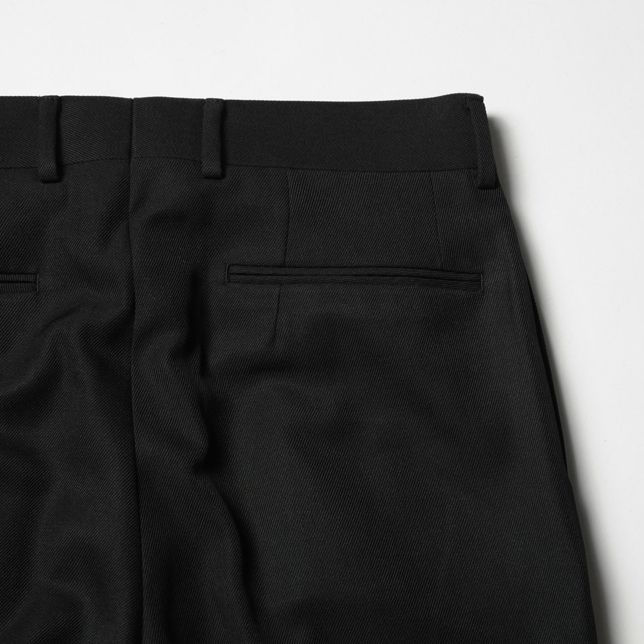 NEAT / ニート | T/W Serge / Tapered - Black | 通販 - 正規取扱店