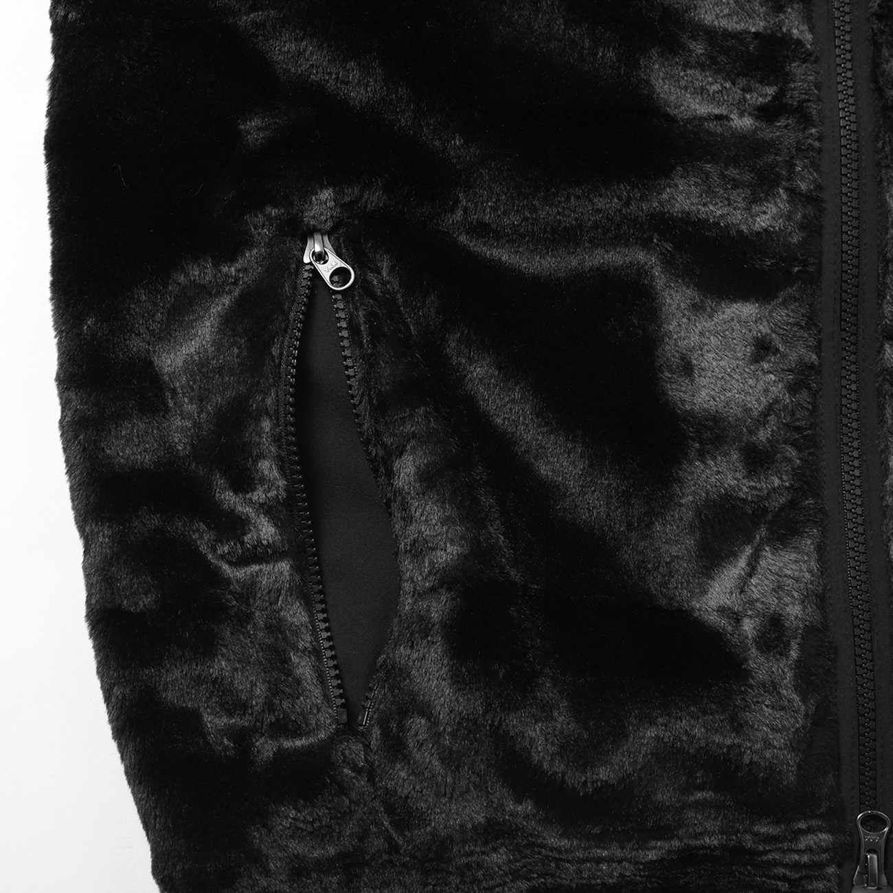 South2 West8 / サウスツーウエストエイト | Piping Vest - Micro Fur