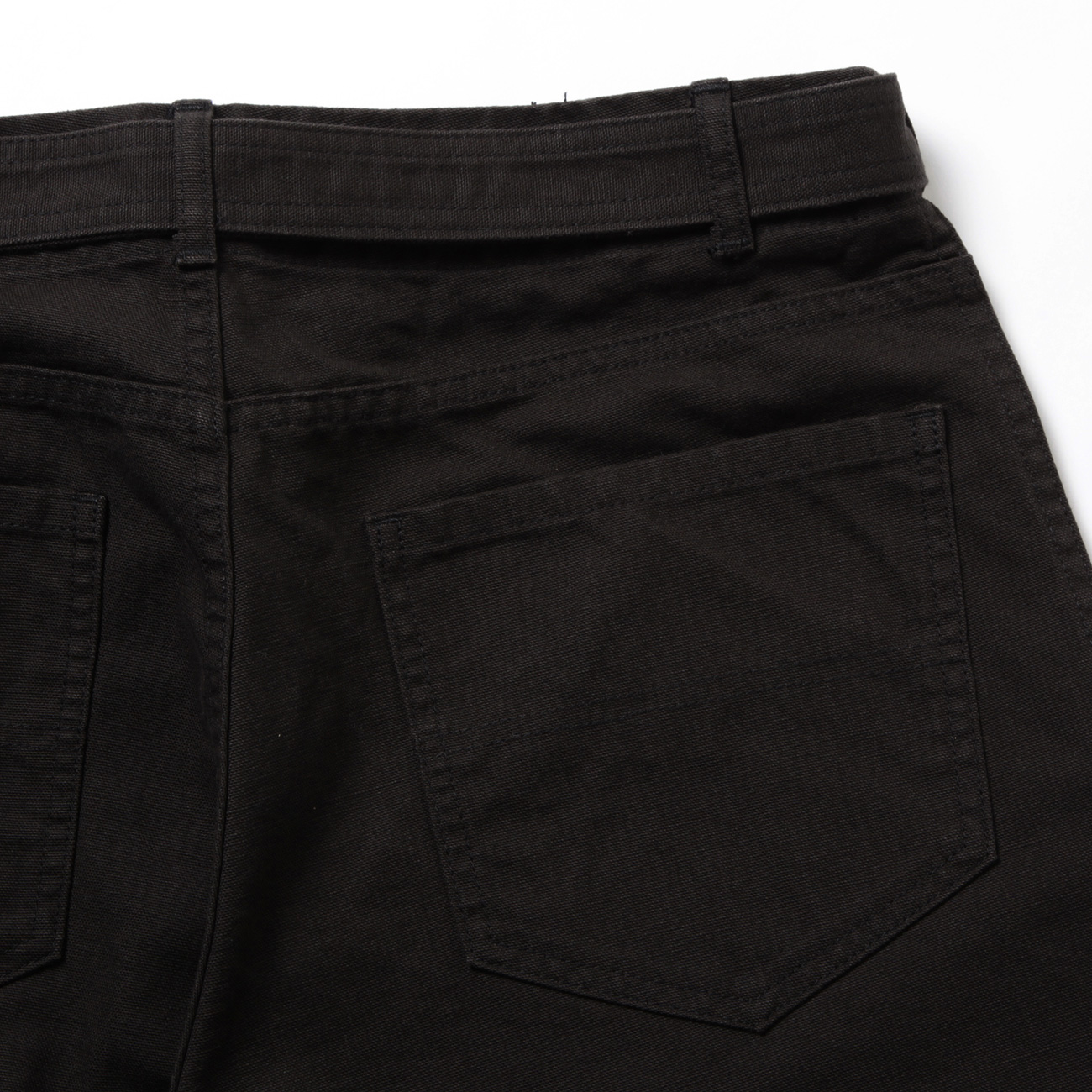 INSCRIRE / アンスクリア | Cotton Duck Belted Pants - Black