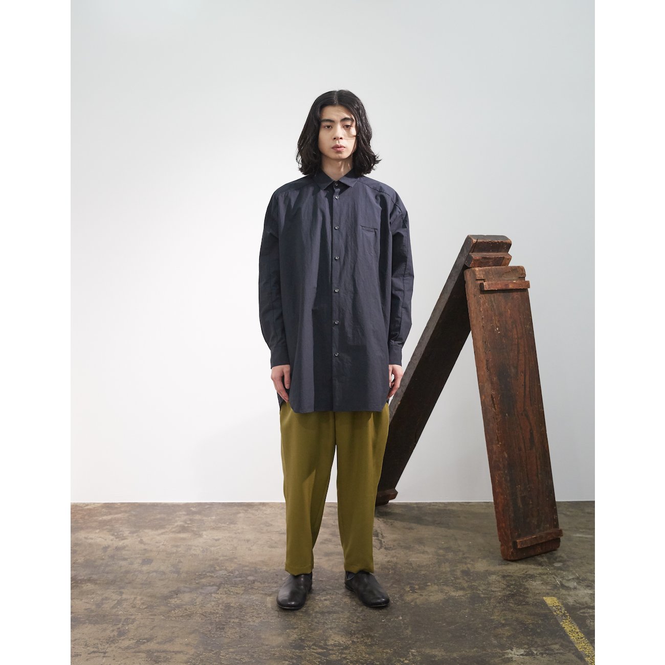 Dulcamara / ドゥルカマラ | よそいきオーバータックパンツ - Olive