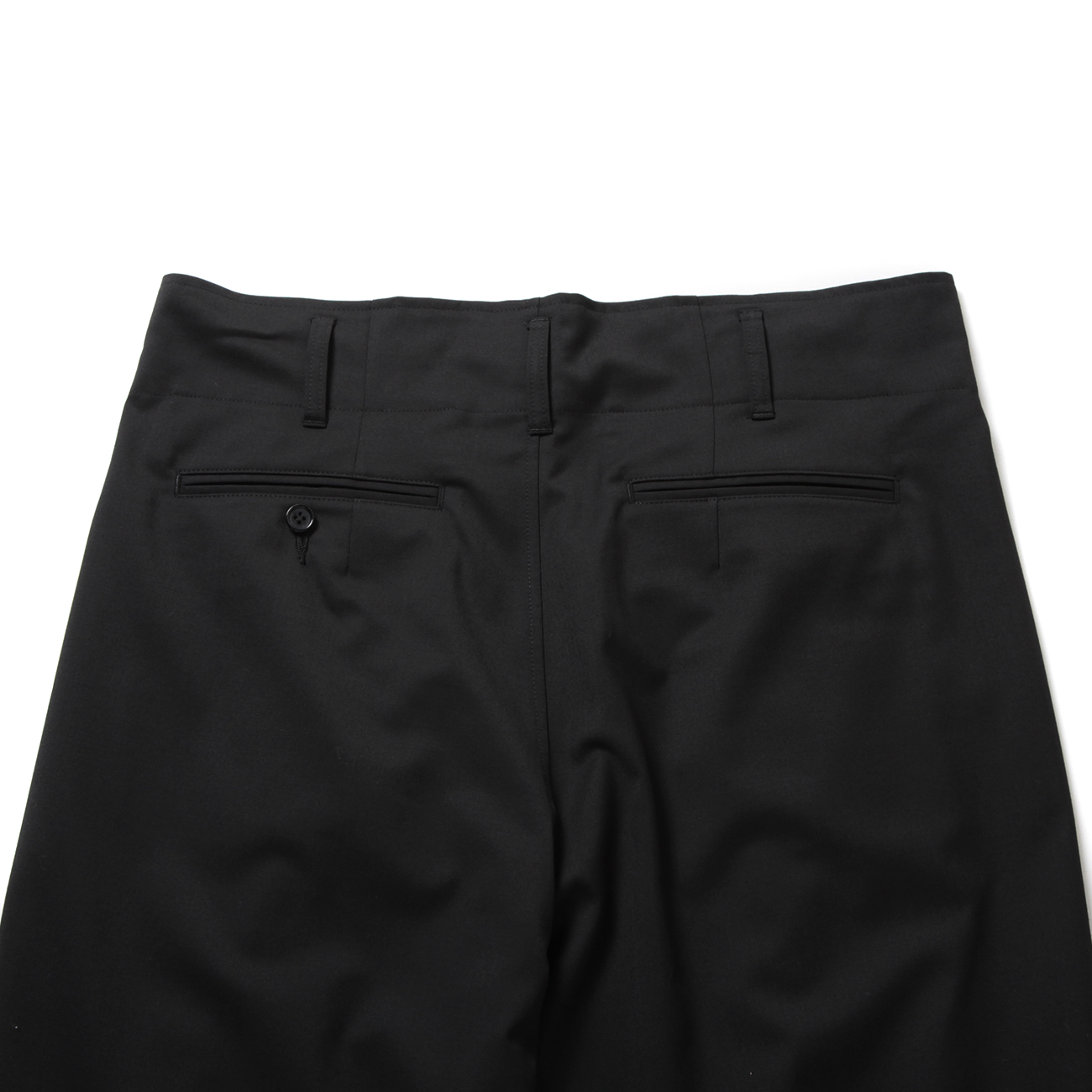 ESSAY / エッセイ | P-3 WIDE TUCK DRAPE SLACKS - Black | 通販