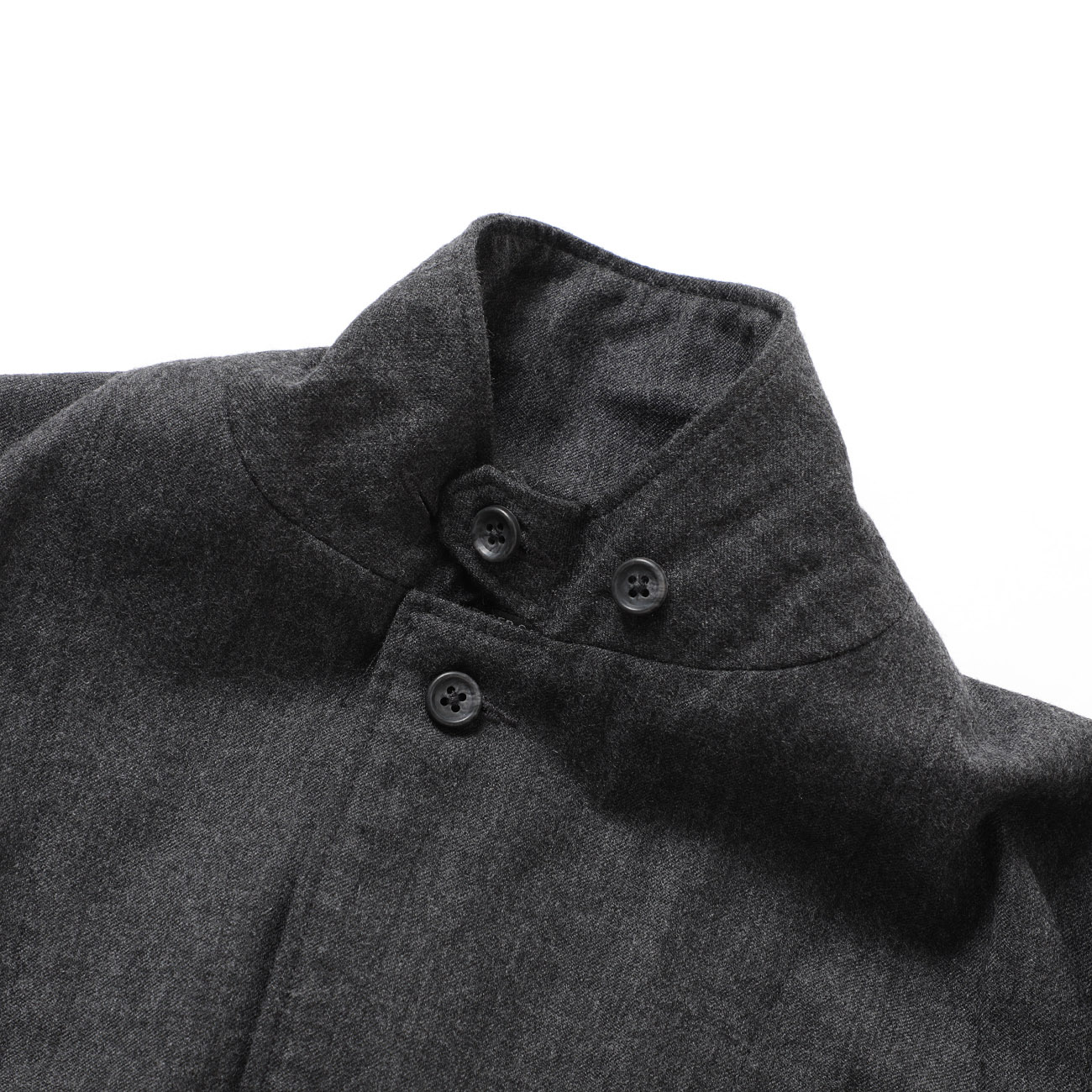 Loiter Jacket https://store.50910.jp/upload/save_image/10160922_68f03acfd79d1.jpg襟元