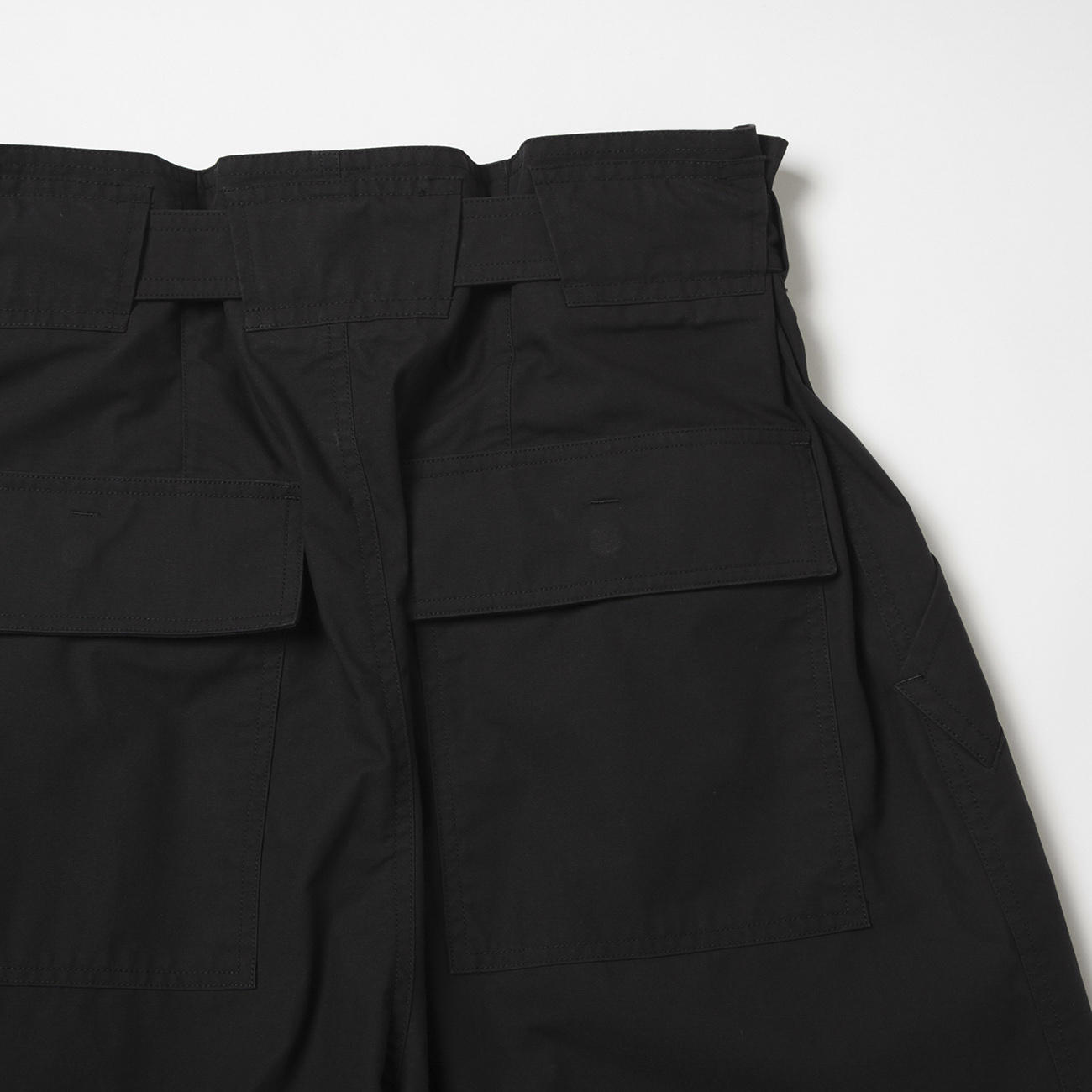 ESSAY / エッセイ | P-4 BELTED FIELD PANTS - Black | 通販 - 正規