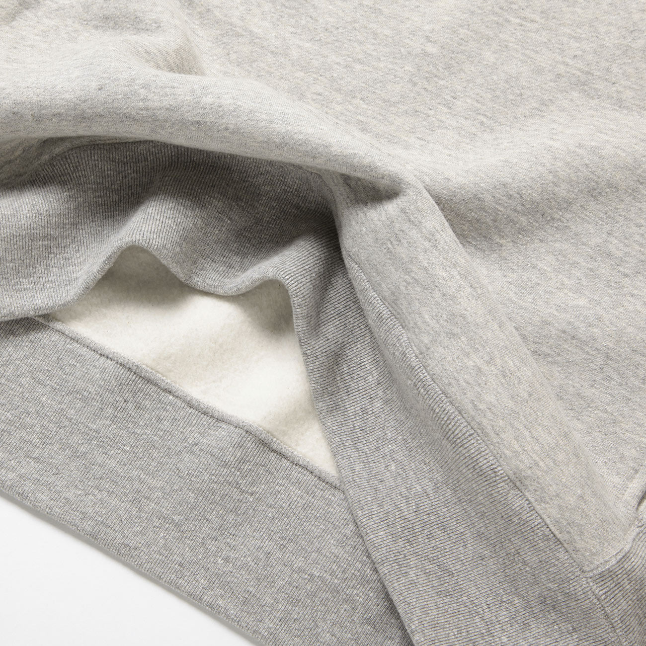CURLY / カーリー | RAFFY HIGH-CREW NECK P/O brushed - Gray | 通販