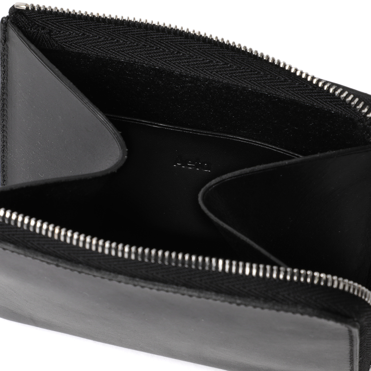 VT20 L-SHAPED WALLET : M 中身