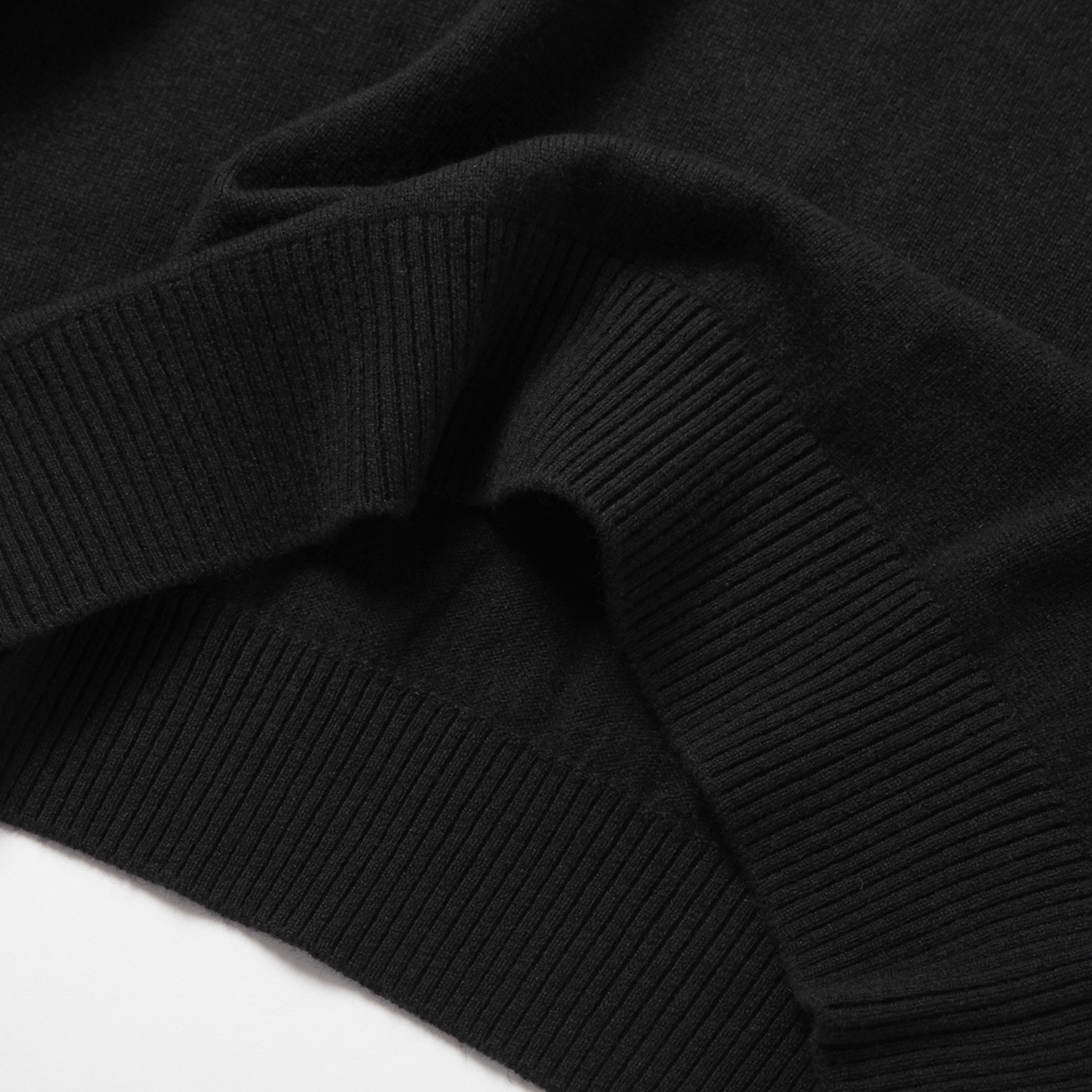 GIM / ジム | 10G カシミヤ 天竺クルーネック - Black | 通販 - 正規