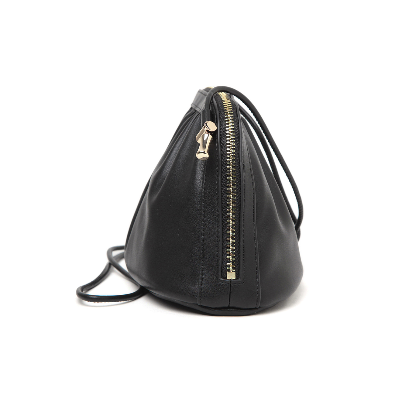 A.P.C アーペーセー Ninon ドローストリングバッグ ノーマル A.P.C. / アーペーセー | Ninon ドローストリングバッグ - Black