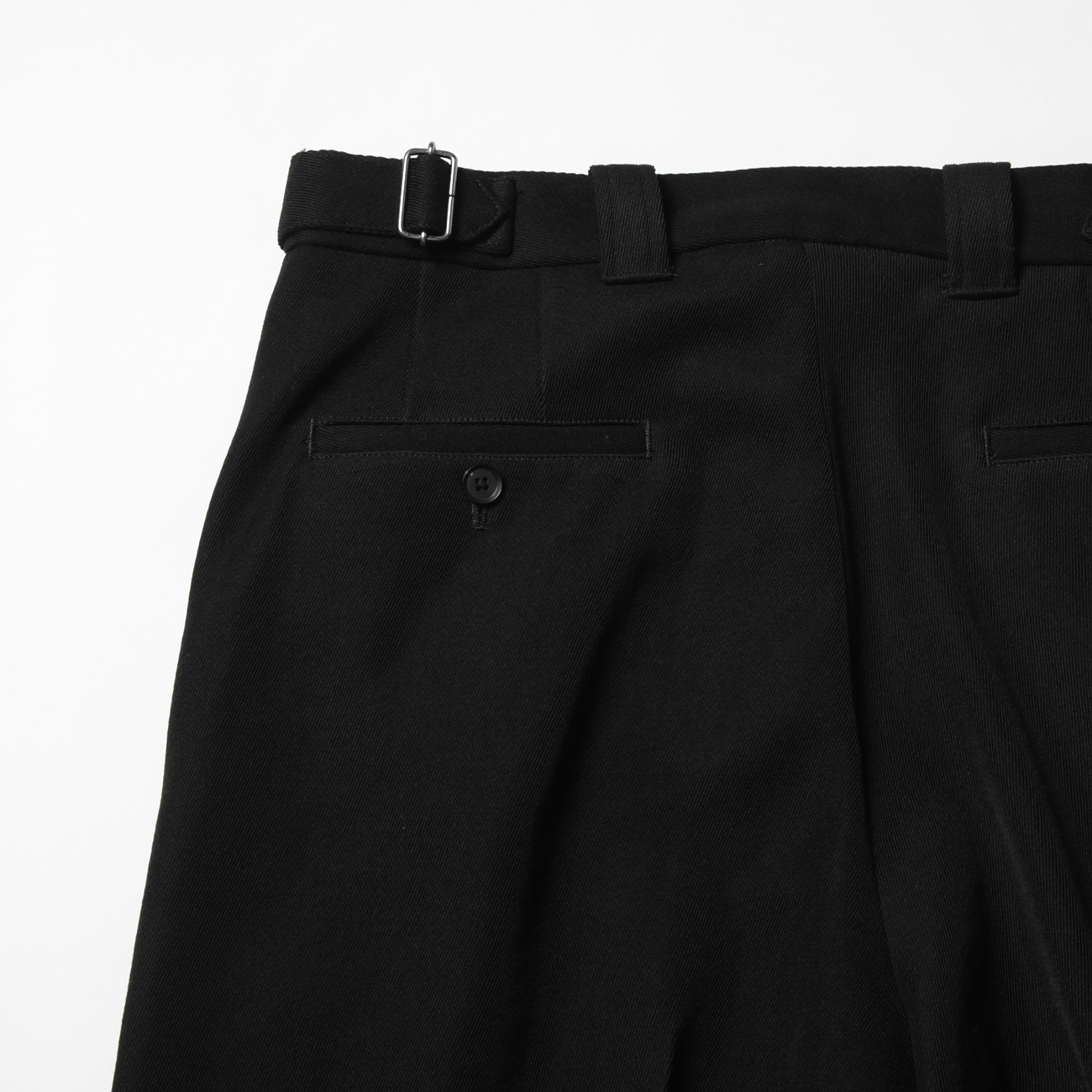 YOKE / ヨーク | 2TUCK WIDE GURKHA TROUSERS - Black | 通販