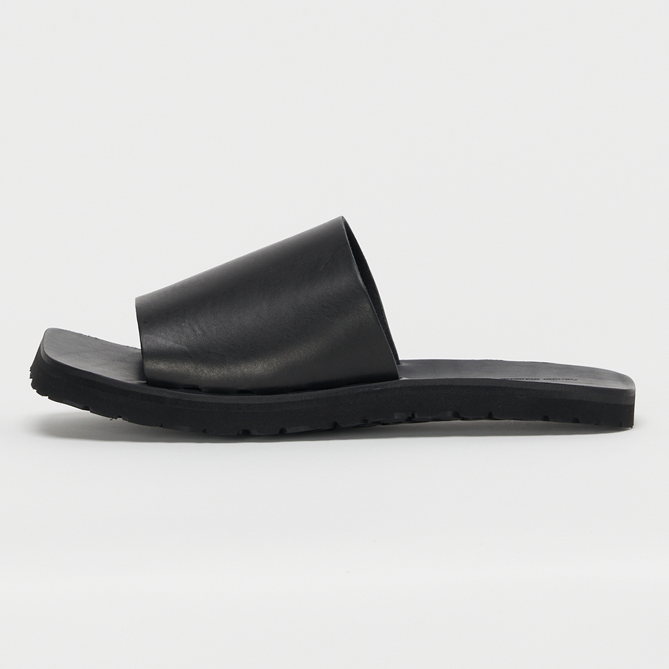 Hender Scheme / エンダースキーマ | house made ///slide - Black