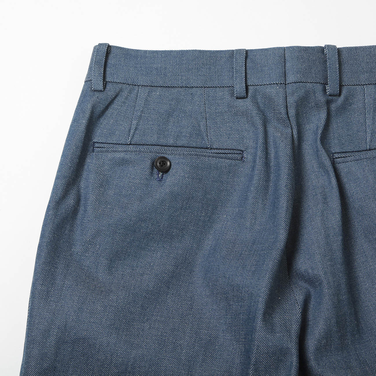 INTERIM / インテリム | SHUTTLE DENIM 2-TUCK WIDE TAPERED SLACKS