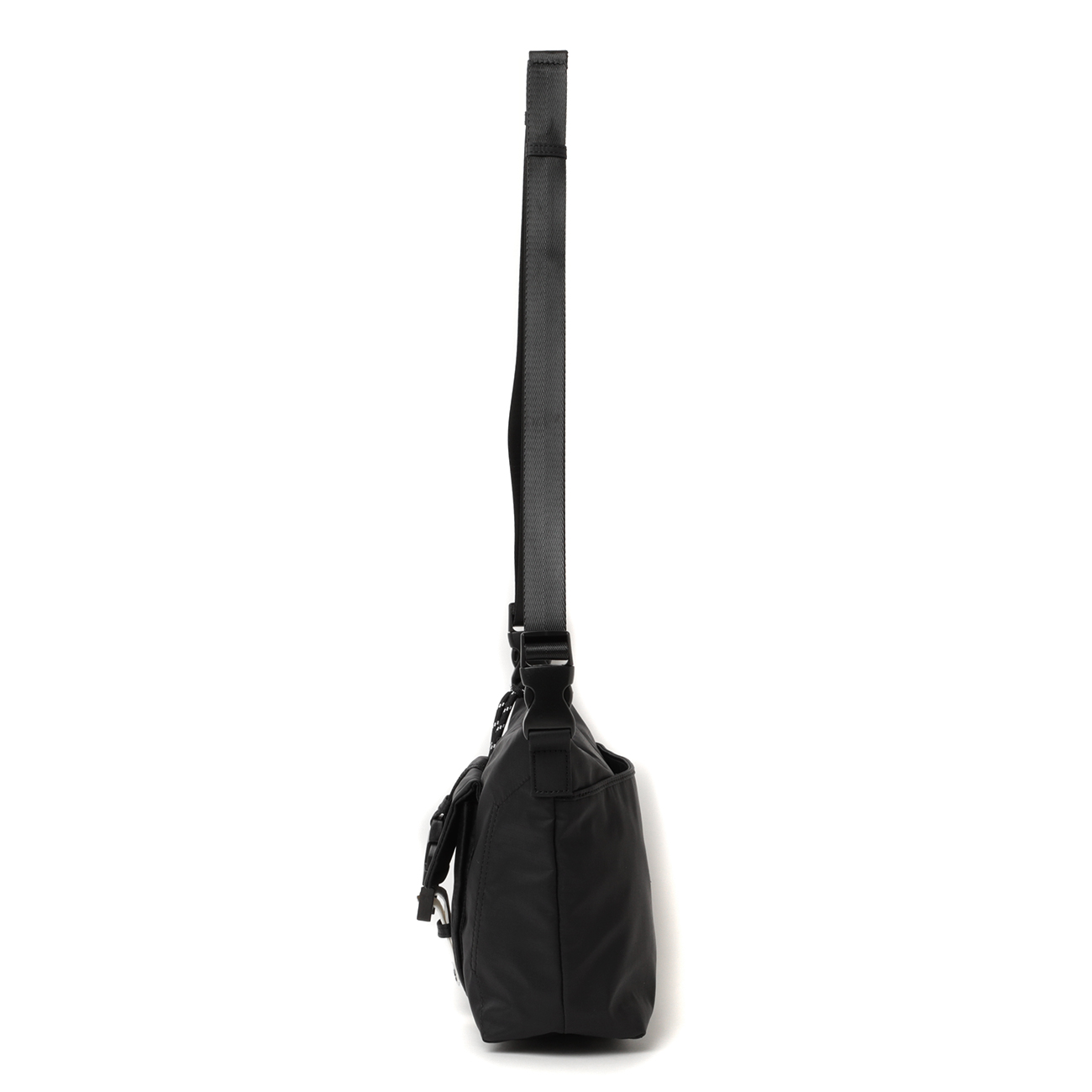 A.P.C. / アーペーセー | Trek ショルダーバッグ - Black | 通販
