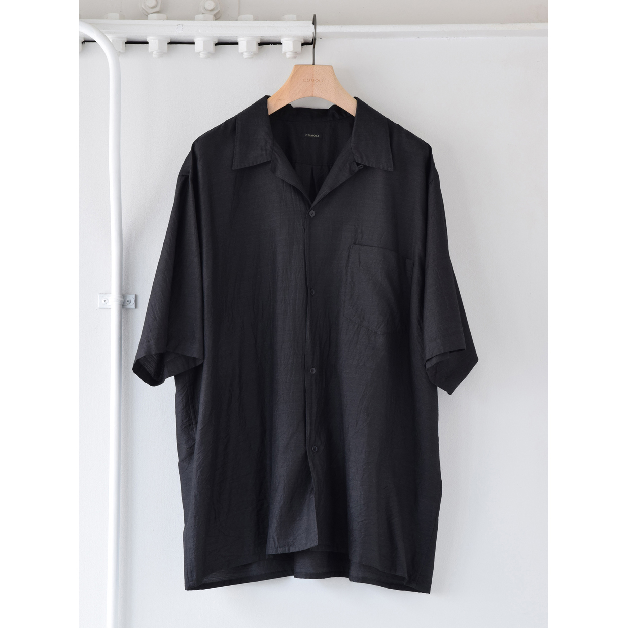 COMOLI / コモリ | ウールシルク 半袖オープンカラーシャツ - Charcoal | 通販 - 正規取扱店 | COLLECT STORE  / コレクトストア