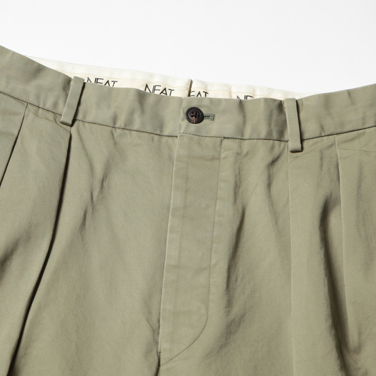 NEAT CHINO ニートチノ GREEN 46 Neat chino ニートチノグリーン44