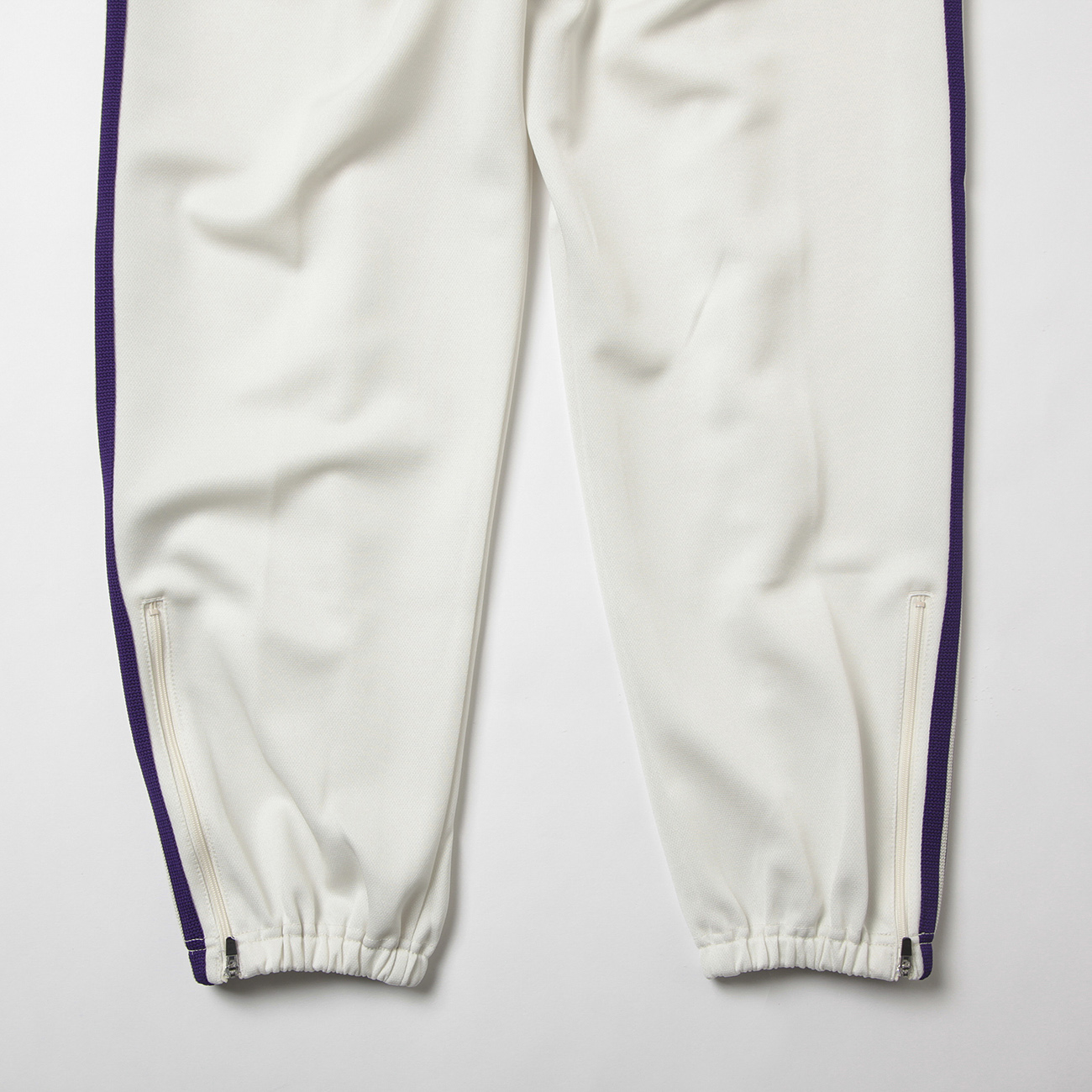 Needles / Zipped Track Pant - Poly Smooth - Ice White バックシルエット