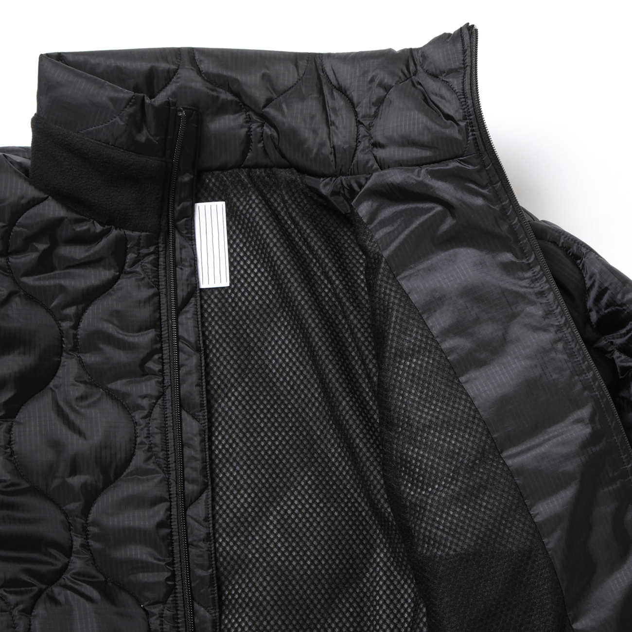 QUILTED PUFF JACKET - Black / Black