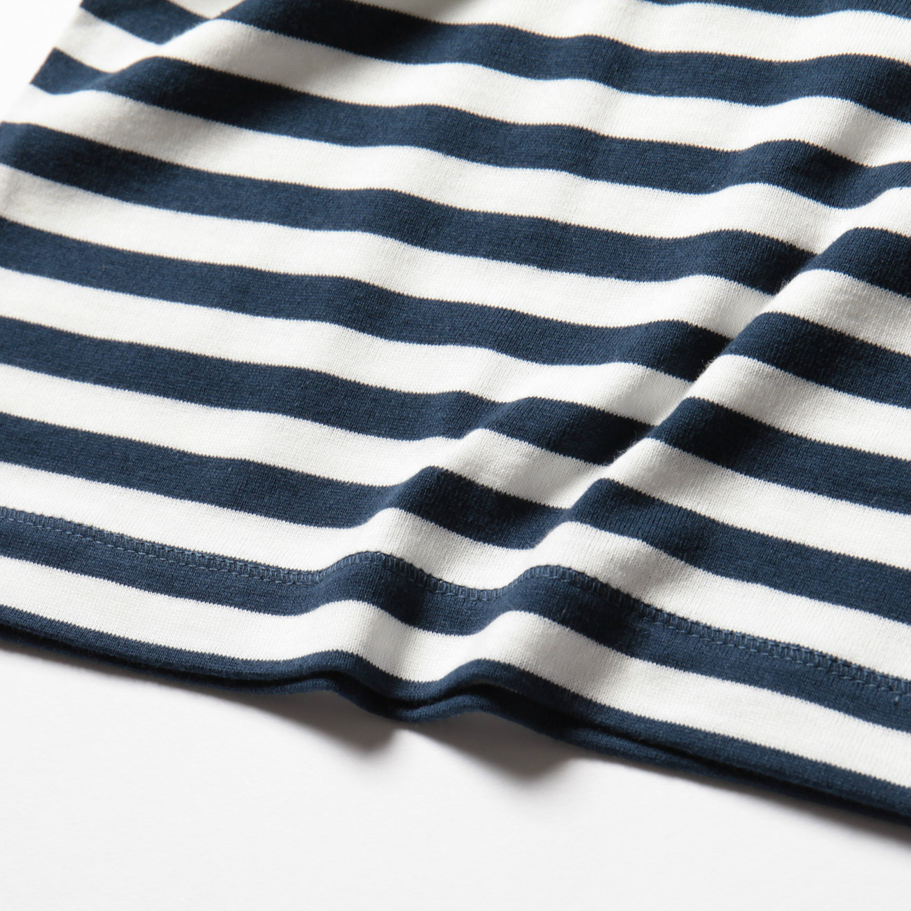 S/S Papillon Emb. Tee - Cotton Jersey / Stripe - Wht/Nvy