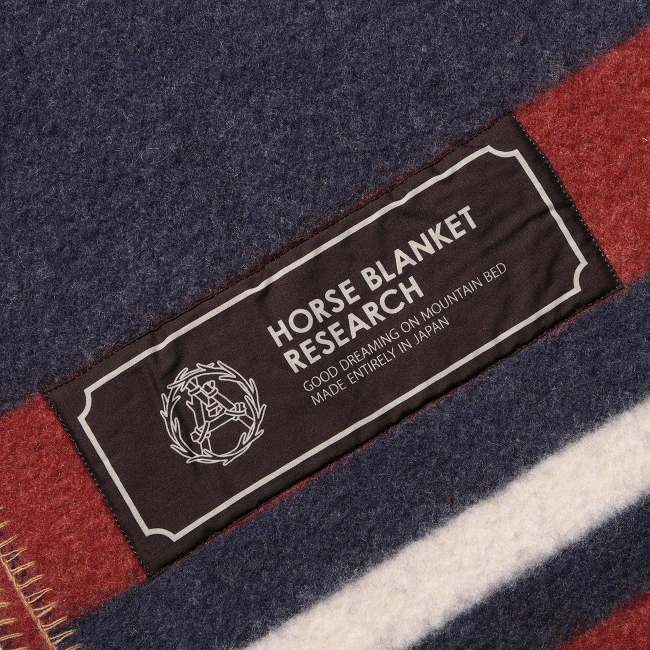 RESEARCH | Horse Blanket Research 090 - Blanket 1/2 - Navy × Red