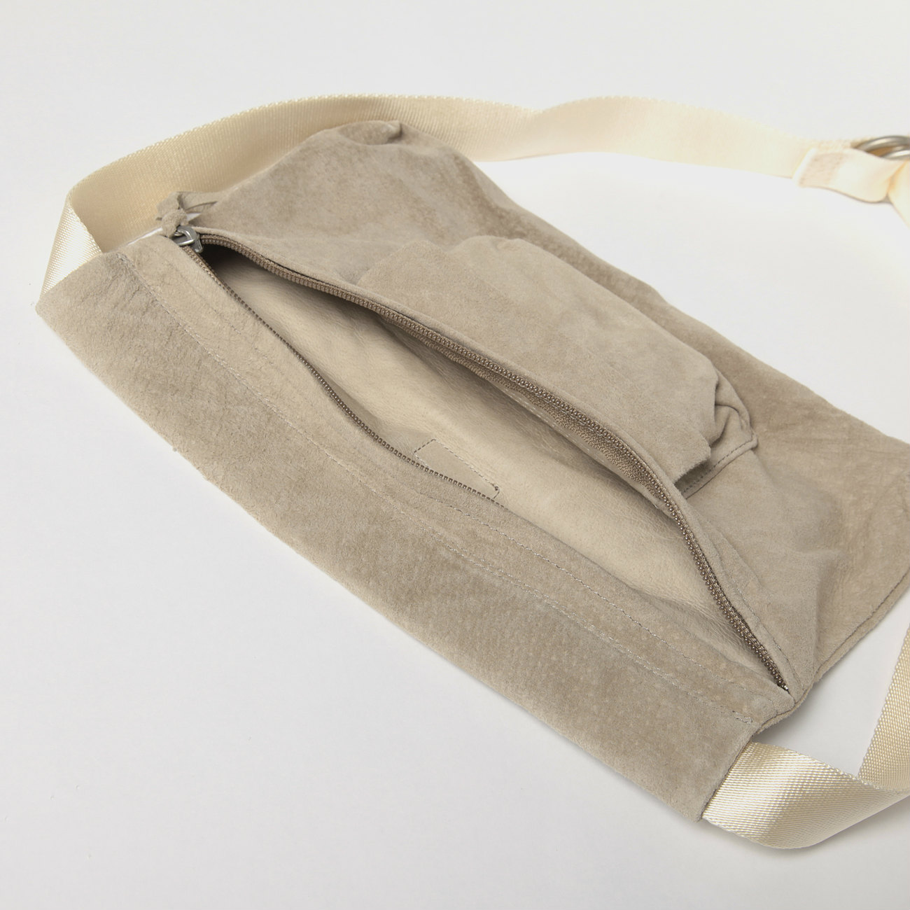 バッグ Hender Scheme waist belt bag beige Pig Waist Pouch Bag in Beige – Blue Owl Workshop